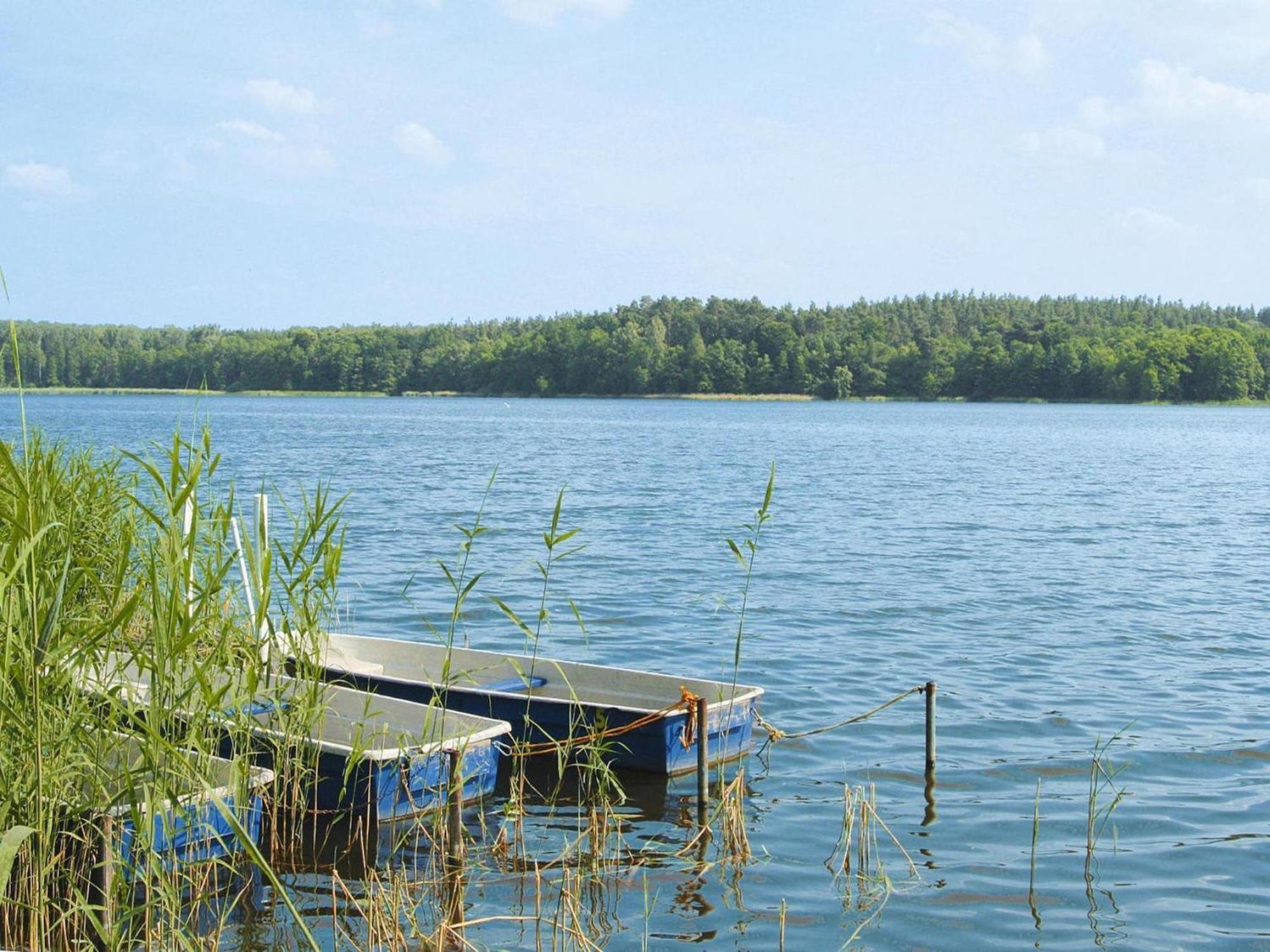 Vacation Settlement Directly At The Grundlossee In Sewekow Bagian luar foto